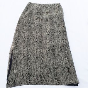 New York City Design Co. 100% Silk Skirt
